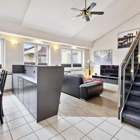 Amazing Apartment In Bremerhaven With Kitchen Eksteriør bilde